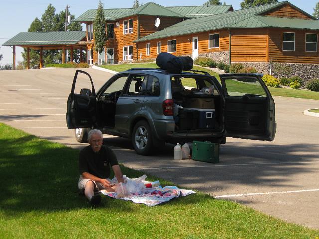 128.JPG - Picnic on Lawn7th Day Advent Church